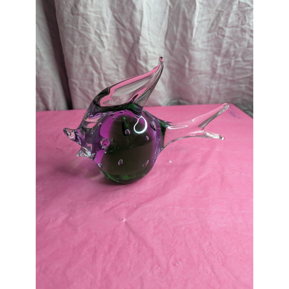 Konstglas Fumato signed F.M. Ronneby Sweden‎ B-868 glass fish purple green art
